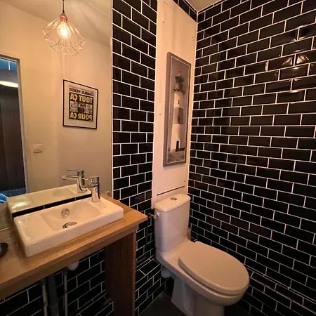 Above Eiffel Tower View Balcony شقة باريس