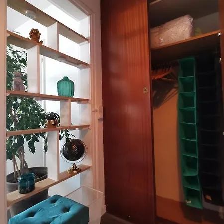 Above Eiffel Tower View Balcony * باريس