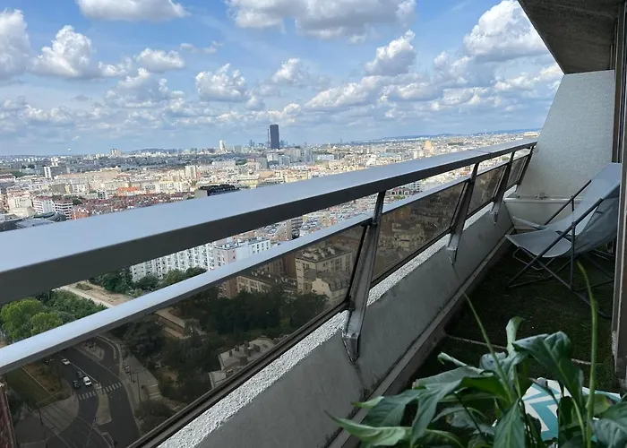 Apartment Above Eiffel Tower View Balcony Paris