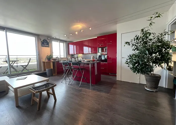 Apartment Above Eiffel Tower View Balcony Paris