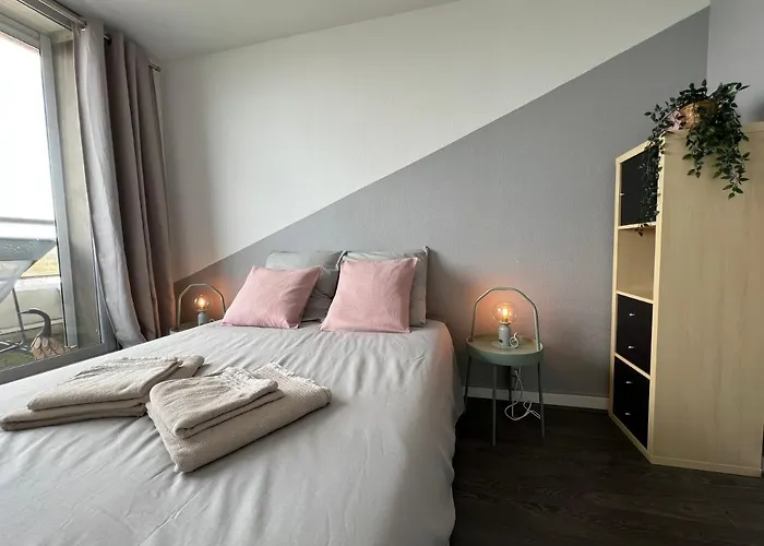 Apartment Above Eiffel Tower View Balcony Paris