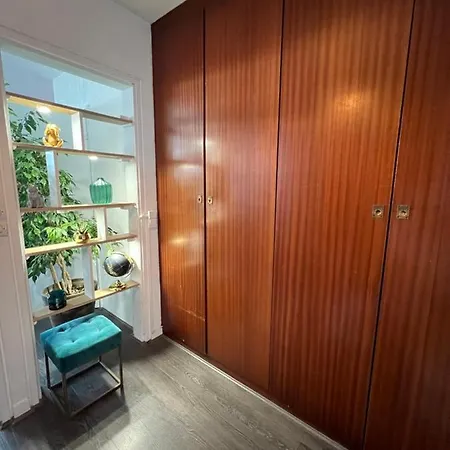 Above Eiffel Tower View Balcony *