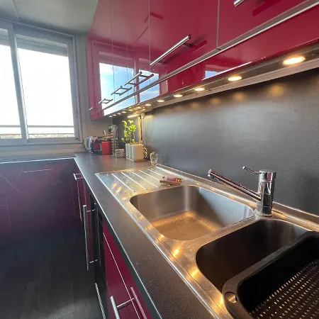 Above Eiffel Tower View Balcony Apartamento