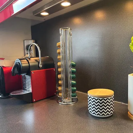 Above Eiffel Tower View Balcony París